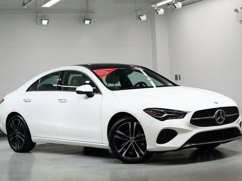 Used 2025 Mercedes-Benz CLA 250 CLA 250 image 2