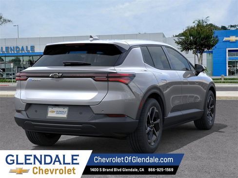 New 2026 Chevrolet Equinox EV LT image 4