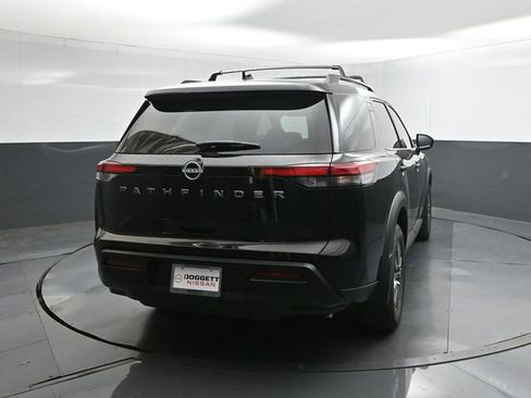 New 2026 Nissan Pathfinder SV image 8
