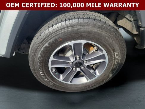 Used 2023 Jeep Wrangler Unlimited Sahara w/ Cold Weather Group AWD/4WD image 9
