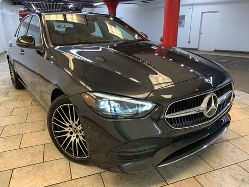 Used 2023 Mercedes-Benz C 300 4MATIC Sedan image 4