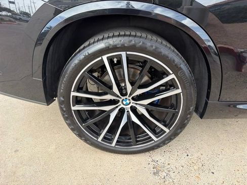 Used 2023 BMW X5 xDrive40i w/ M Sport Package AWD/4WD image 9