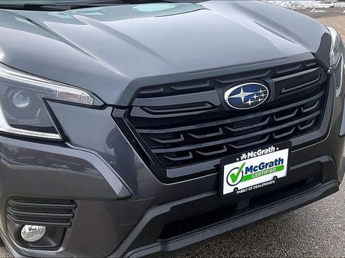 Used 2023 Subaru Forester Premium image 28