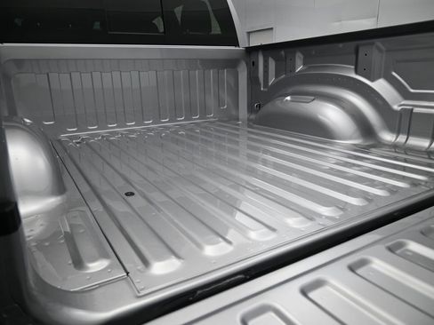 Used 2025 RAM 1500 Lone Star image 33