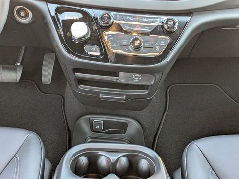 New 2026 Chrysler Voyager LX FWD image 19