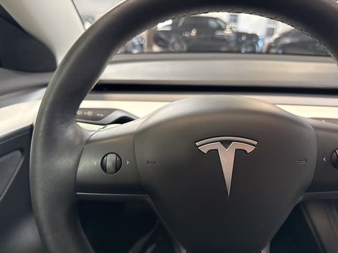Used 2022 Tesla Model 3 Base image 27
