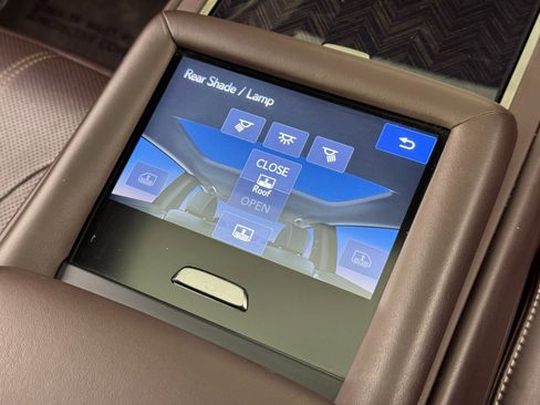 Used 2018 Lexus LS 500 AWD w/ Luxury Package image 40