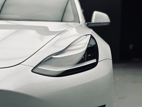 Used 2018 Tesla Model 3 Long Range RWD image 13