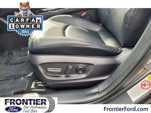 Used 2019 Toyota Prius Prime Advanced image 13