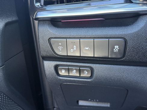 Used 2021 Kia Niro EX FWD image 20