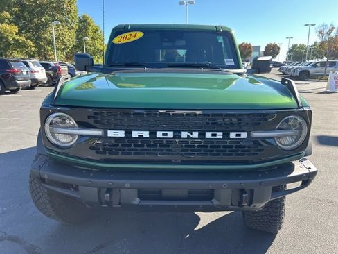Used 2024 Ford Bronco Wildtrak image 2