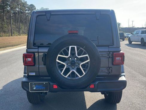 New 2026 Jeep Wrangler Sahara AWD/4WD image 6