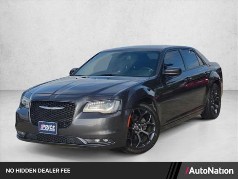 Used 2019 Chrysler 300 S RWD image 1