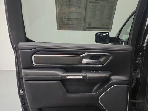 Used 2021 RAM 1500 Laramie AWD/4WD image 28
