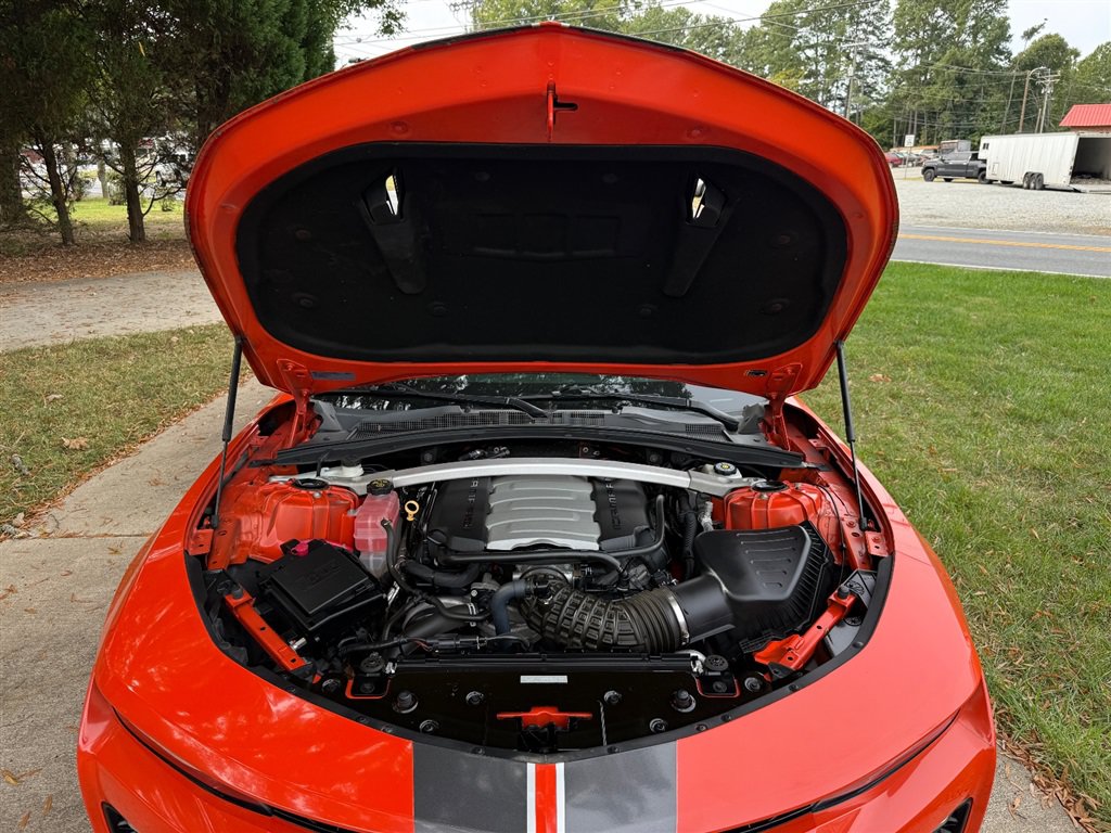 Used 2018 Chevrolet Camaro SS w/ Hot Wheels Edition RWD image 62