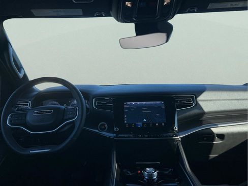 Used 2022 Jeep Wagoneer Series I image 10