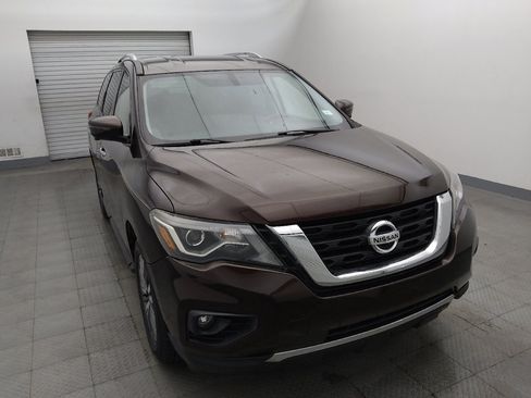 Used 2019 Nissan Pathfinder SL FWD image 14