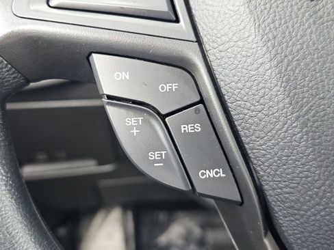 Used 2022 Ford Edge SE AWD/4WD image 9
