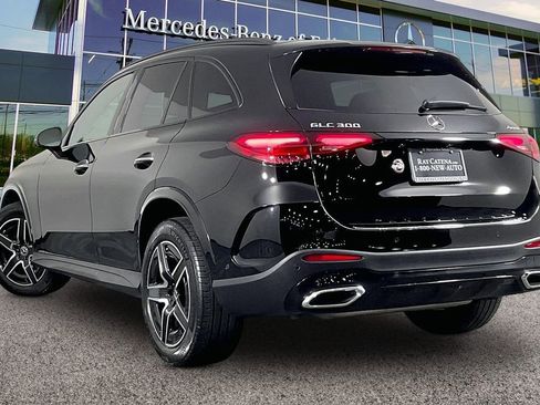 Used 2026 Mercedes-Benz GLC 300 4MATIC image 2