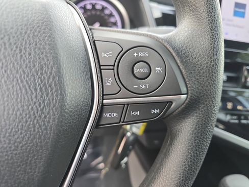 Used 2023 Toyota Camry LE image 23