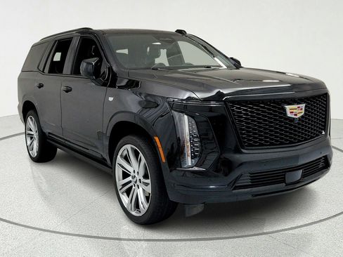 Certified 2025 Cadillac Escalade Sport Platinum w/ LPO, Floor Liner Package AWD/4WD image 7