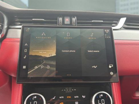 Used 2023 Jaguar F-PACE SVR image 24