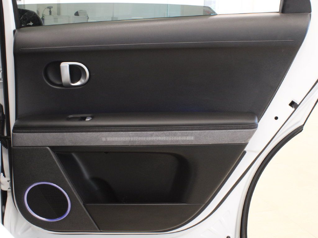 Used 2023 Hyundai Ioniq 5 SEL RWD image 33