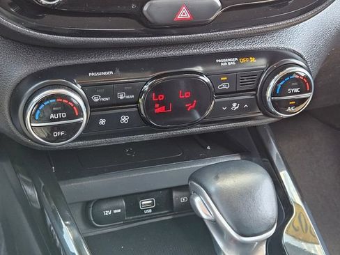Used 2020 Kia Soul EX FWD image 27