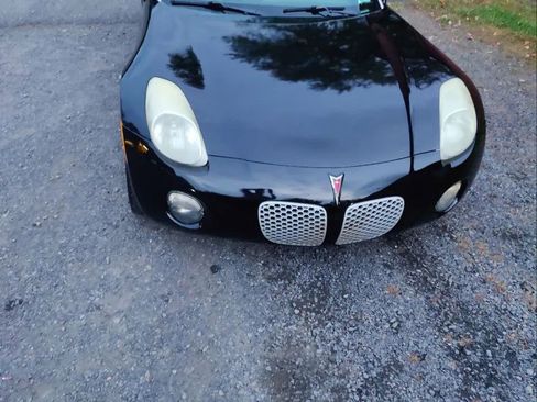 Used 2006 Pontiac Solstice Convertible w/ Power Package image 2