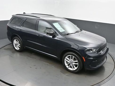 Used 2024 Dodge Durango GT image 45