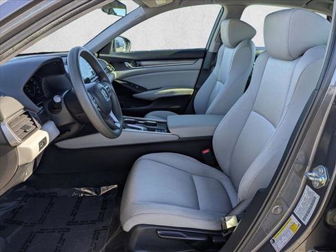 Used 2018 Honda Accord LX image 15