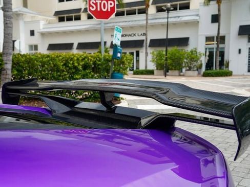 Used 2021 Lamborghini Huracan EVO RWD image 48