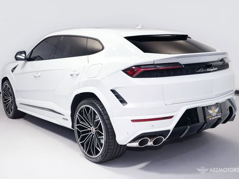 Used 2025 Lamborghini Urus SE AWD/4WD image 7