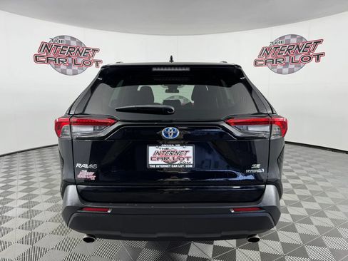 Used 2022 Toyota RAV4 SE AWD/4WD image 6