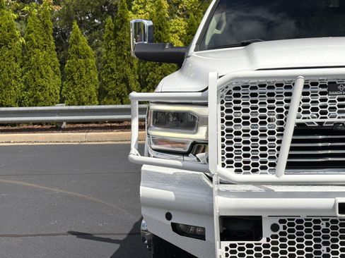 Used 2022 RAM 3500 Laramie AWD/4WD image 18