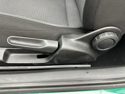 Used 2018 Volkswagen Beetle 2.0T S image 13