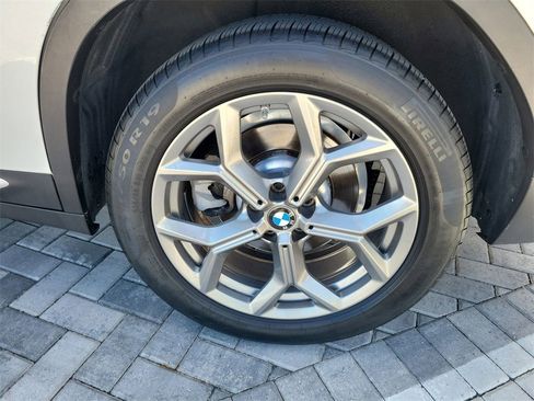 Used 2024 BMW X4 xDrive30i w/ Parking Assistance Package image 14