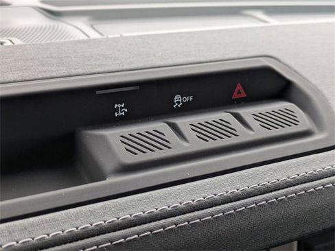 New 2025 Ford Bronco Outer Banks image 28