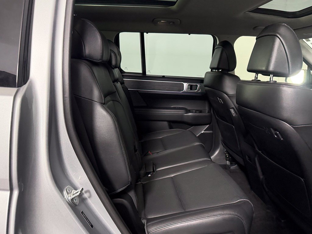 Used 2024 Hyundai Santa Fe Limited AWD/4WD image 22