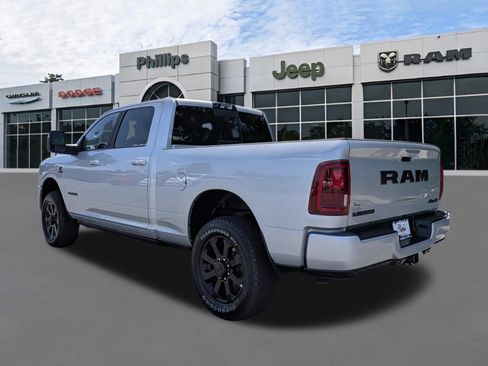 New 2026 RAM 2500 Laramie AWD/4WD image 5