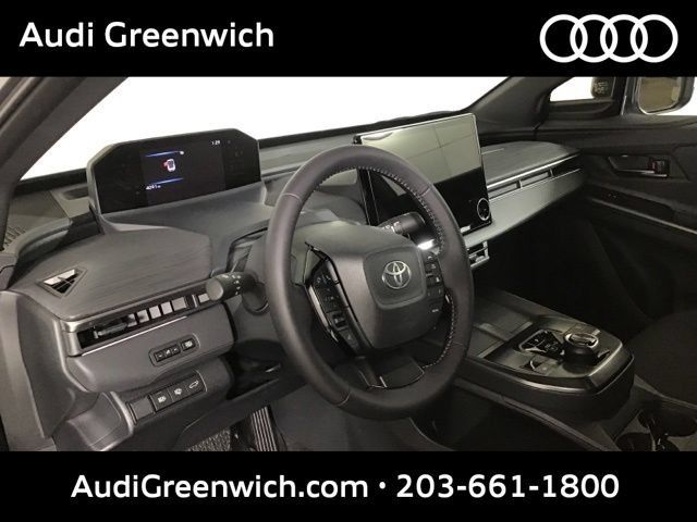 Used 2026 Toyota C-HR AWD/4WD image 8