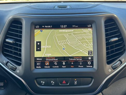 Used 2023 Jeep Cherokee Altitude Lux image 27