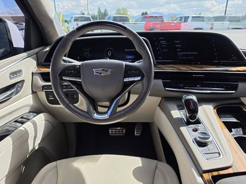 Used 2023 Cadillac Escalade Sport Platinum w/ LPO, ONYX Package AWD/4WD image 22