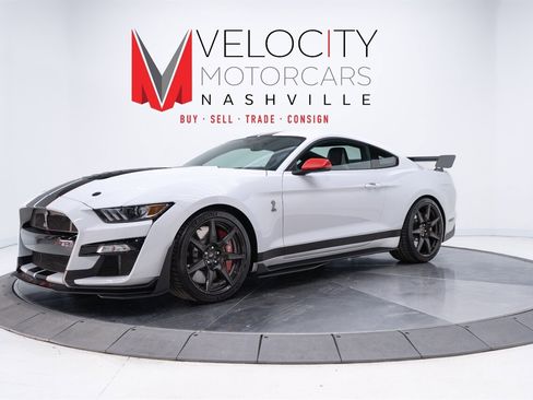 Used 2022 Ford Mustang Shelby GT500 w/ Carbon Fiber Track Pack image 2