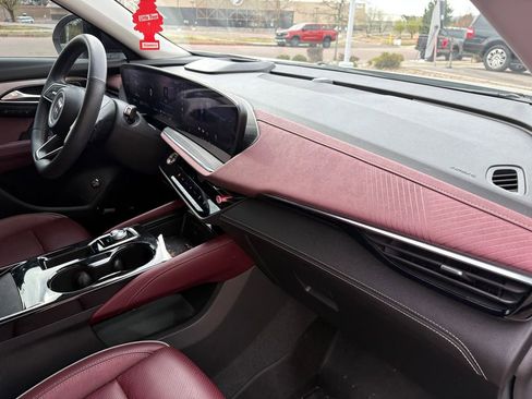 Used 2025 Buick Envision Sport Touring image 29
