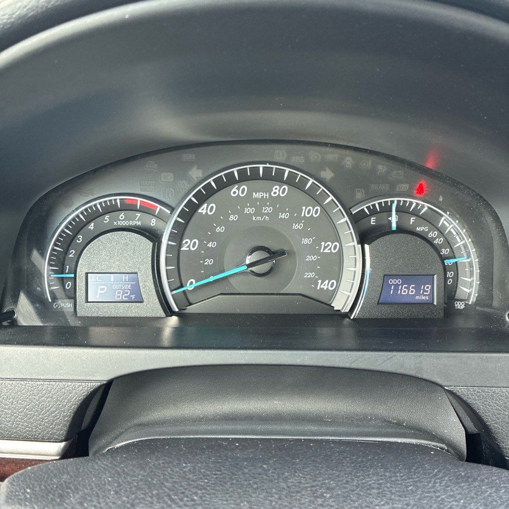 Used 2013 Toyota Camry XLE FWD image 12