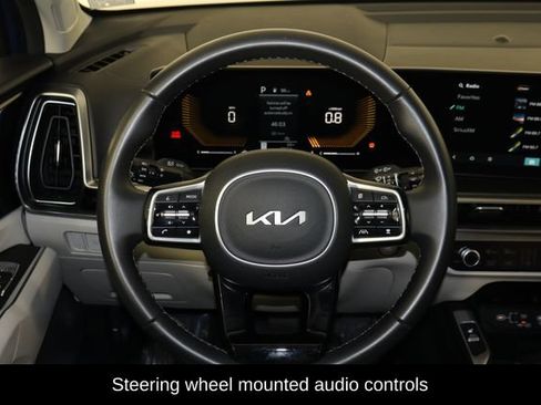 Used 2025 Kia Sorento EX FWD image 7