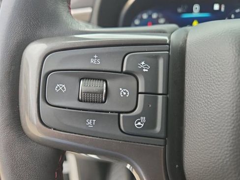 Used 2022 Chevrolet Suburban RST w/ Sport Performance Package image 8