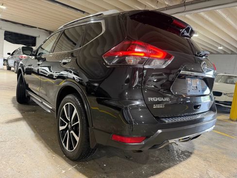 Used 2018 Nissan Rogue SL w/ Premium Package AWD/4WD image 3