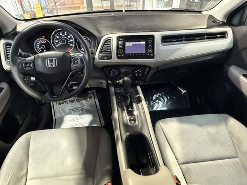 Used 2019 Honda HR-V LX image 22